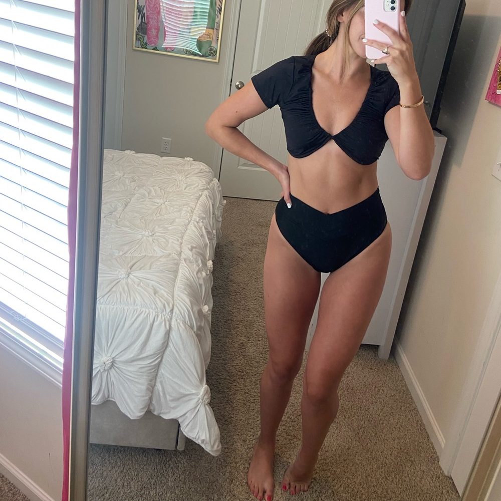 Frankie’s Bikinis Black Top